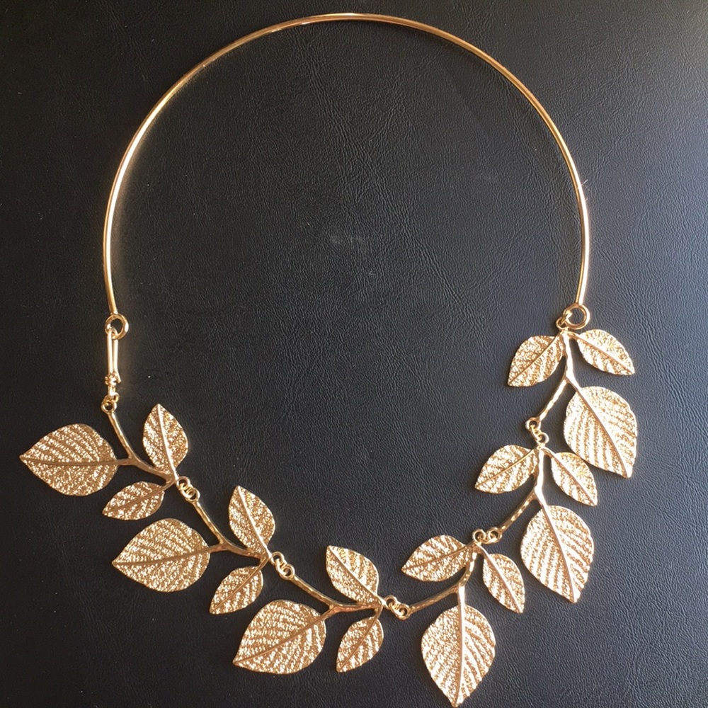 St.Thomas Statement Necklace Leaf - image 1